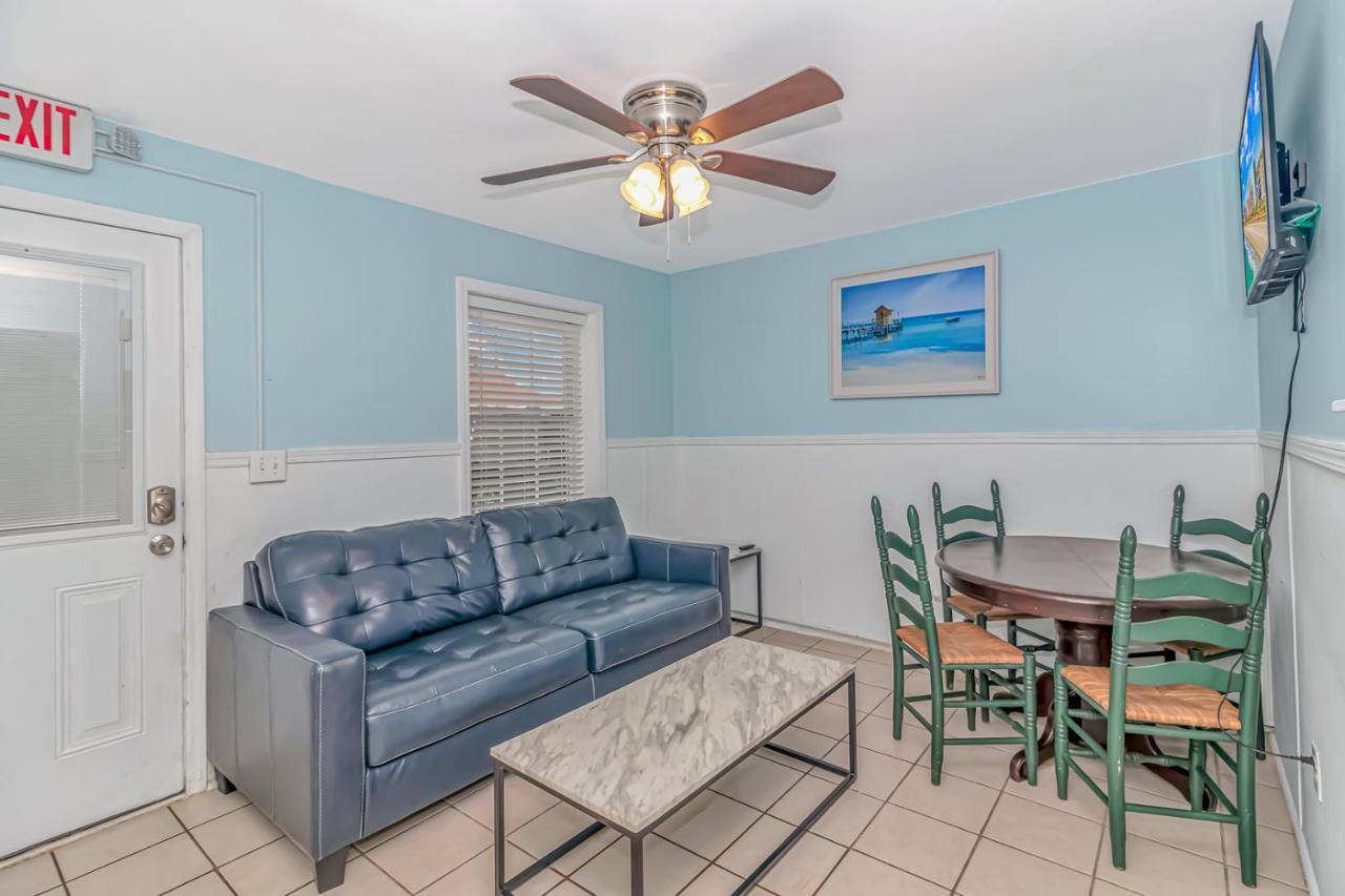 125 Atlantic Avenue Unit E - Pet Friendly! Walk To The Beach And Pier!1Br -1Ba - Sleeps 2-4 Guests! Myrtle Beach Kültér fotó